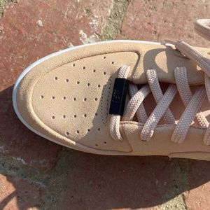 Nike Air Force One, Platform